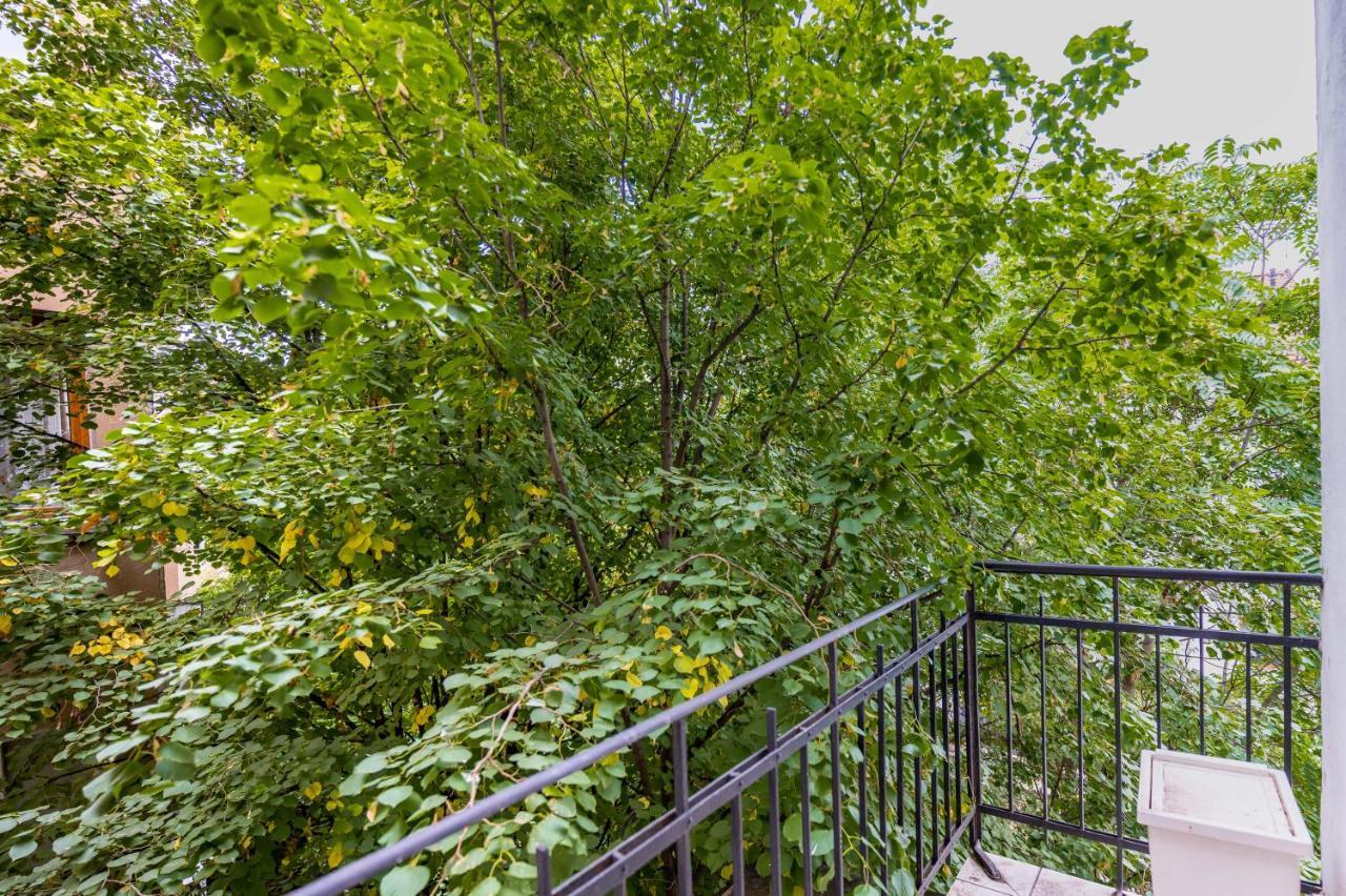 شقة Sofia'S Vintage Gem: Spacious 2Bd Flat On Solunska المظهر الخارجي الصورة